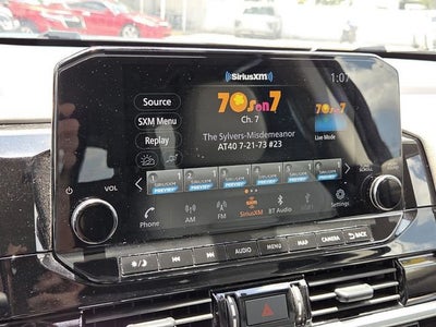 2025 Nissan Pathfinder SL