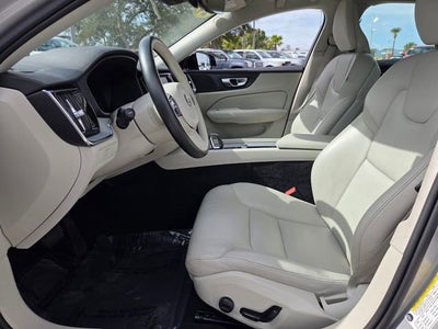 2024 Volvo S60 Plus Dark Theme