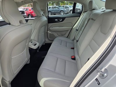 2024 Volvo S60 Plus Dark Theme