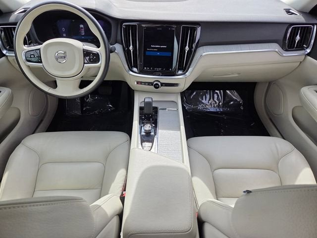 2024 Volvo S60 Plus Dark Theme