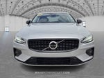 2024 Volvo S60 Plus Dark Theme