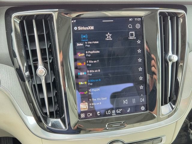 2024 Volvo S60 Plus Dark Theme