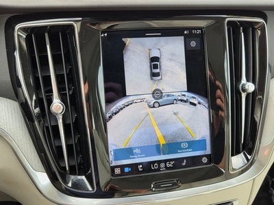 2024 Volvo S60 Plus Dark Theme