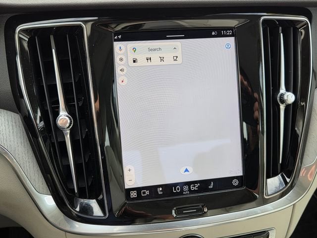 2024 Volvo S60 Plus Dark Theme