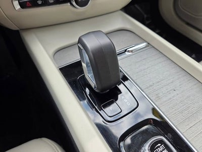 2024 Volvo S60 Plus Dark Theme