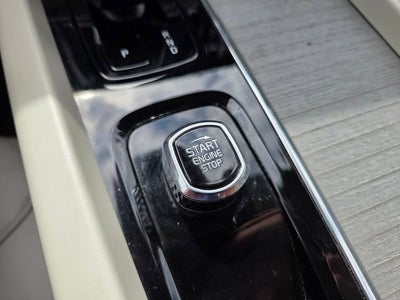 2024 Volvo S60 Plus Dark Theme