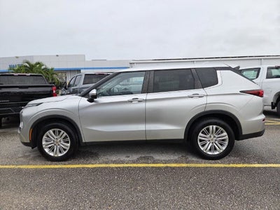 2022 Mitsubishi Outlander ES 2.5 2WD
