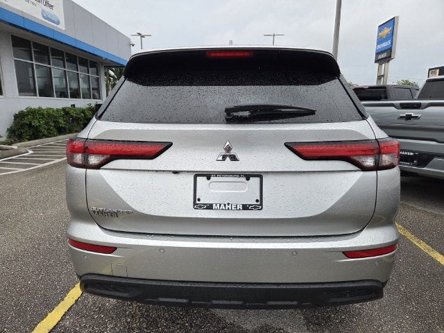 2022 Mitsubishi Outlander ES 2.5 2WD