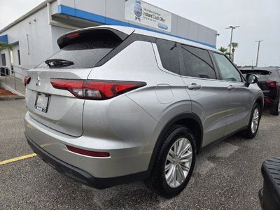 2022 Mitsubishi Outlander ES 2.5 2WD