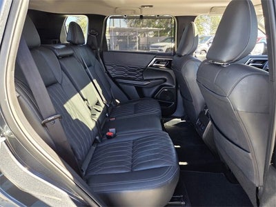 2025 Mitsubishi Outlander SEL