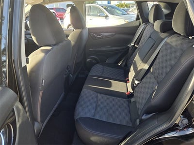 2018 Nissan Rogue Sport SV