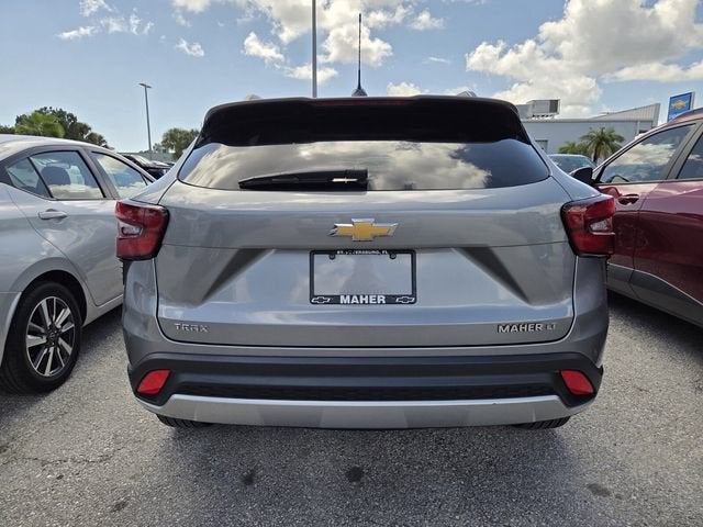 2024 Chevrolet Trax LT image 4