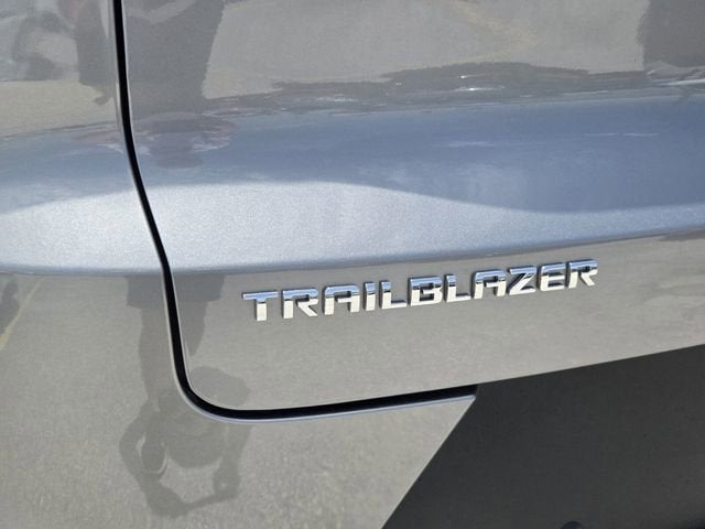 2024 Chevrolet Trailblazer LS image 12