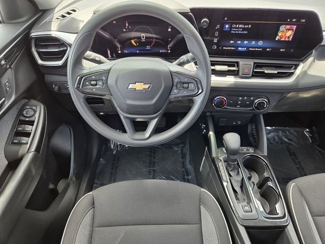 2024 Chevrolet Trailblazer LS image 15