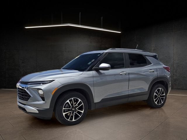 2024 Chevrolet Trailblazer LT image 3