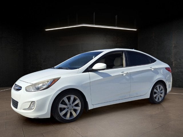 2012 Hyundai Accent GLS image 3