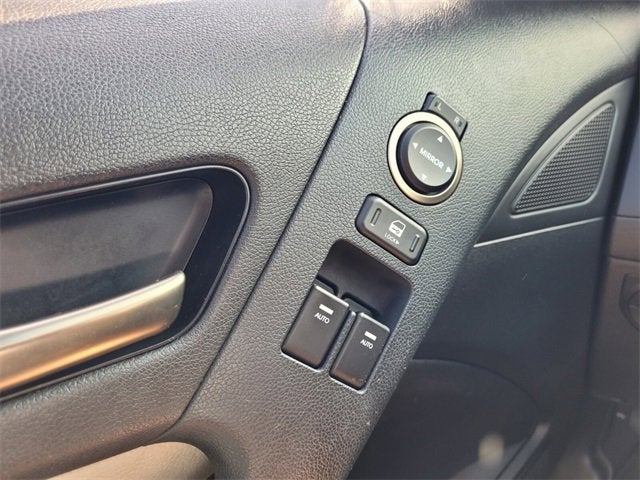 2015 Hyundai Genesis Coupe 3.8L Base