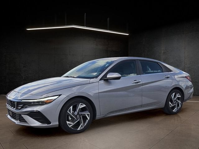 2025 Hyundai Elantra SEL Convenience image 3