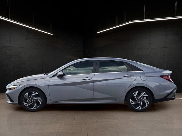 2025 Hyundai Elantra SEL Convenience image 4