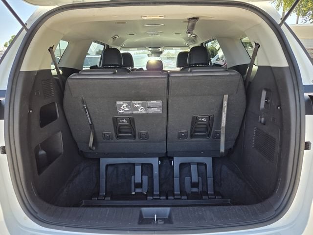 2023 Kia Carnival MPV LX Seat Package image 10