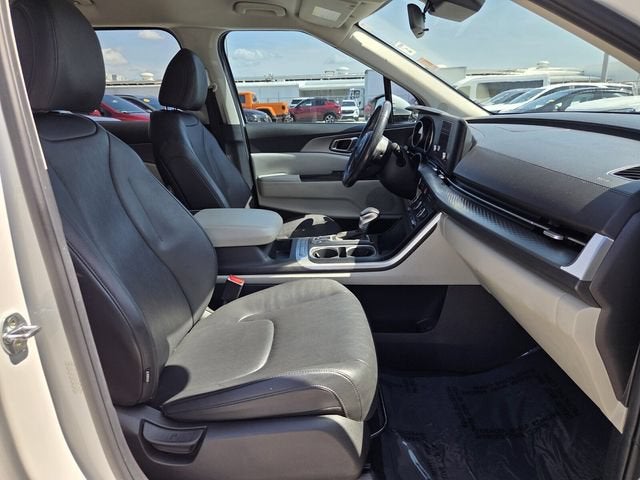 2023 Kia Carnival MPV LX Seat Package image 20
