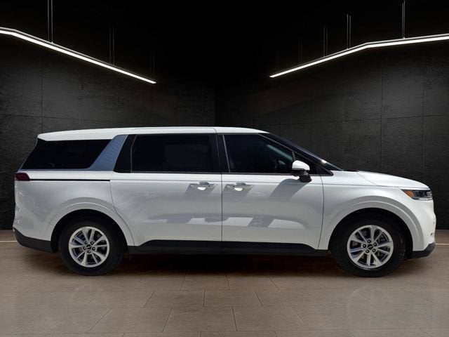 2023 Kia Carnival MPV LX Seat Package image 8