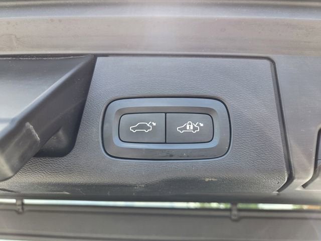 2019 Volvo XC60 Momentum