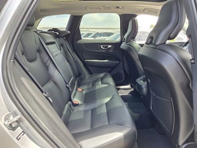 2019 Volvo XC60 Momentum