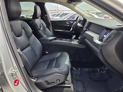 2019 Volvo XC60 Momentum