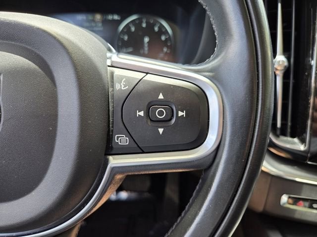 2019 Volvo XC60 Momentum