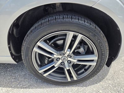 2019 Volvo XC60 Momentum