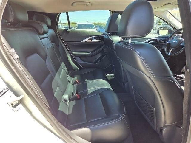 2018 INFINITI QX30 Premium