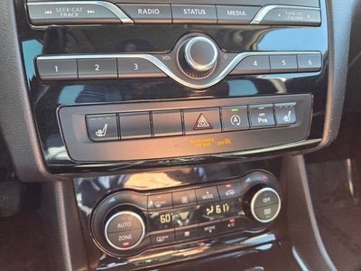 2018 INFINITI QX30 Premium