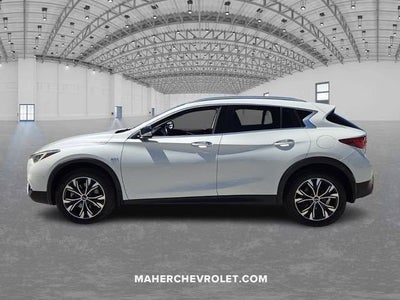 2018 INFINITI QX30 Premium
