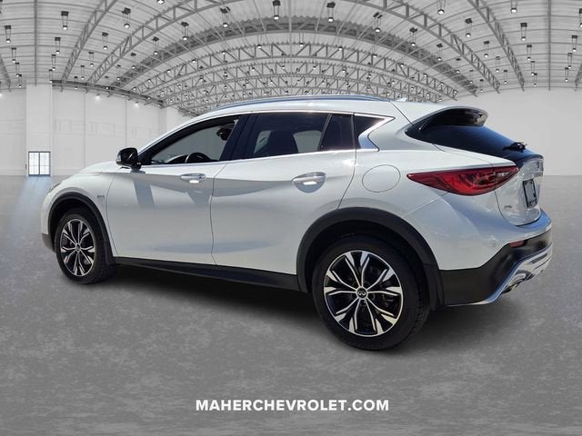 2018 INFINITI QX30 Premium
