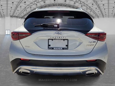 2018 INFINITI QX30 Premium